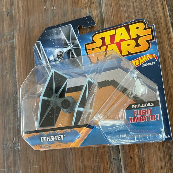 Hot Wheels Star Wars 2014 OG TIE Fighter NEW! w/ Flight Navigator! HTF - Picture 2 of 6